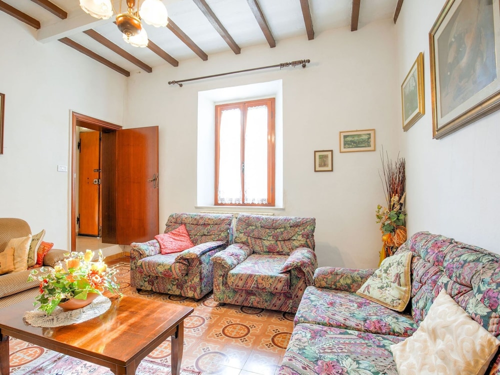 Tuscany Family Country Home