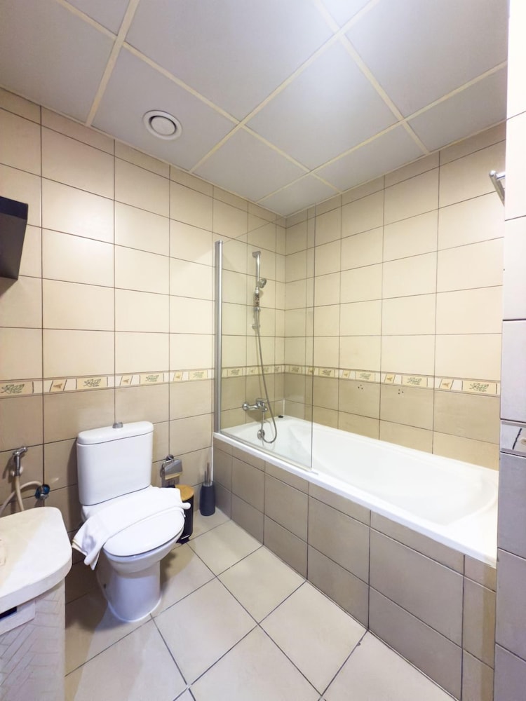 Iconic 2BR in Skycourt Dubailand