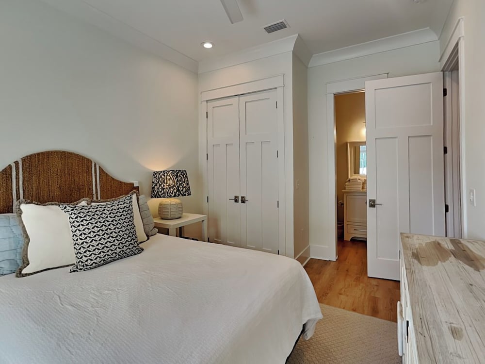 The Osprey #8 by Southern Vacation Rentals
