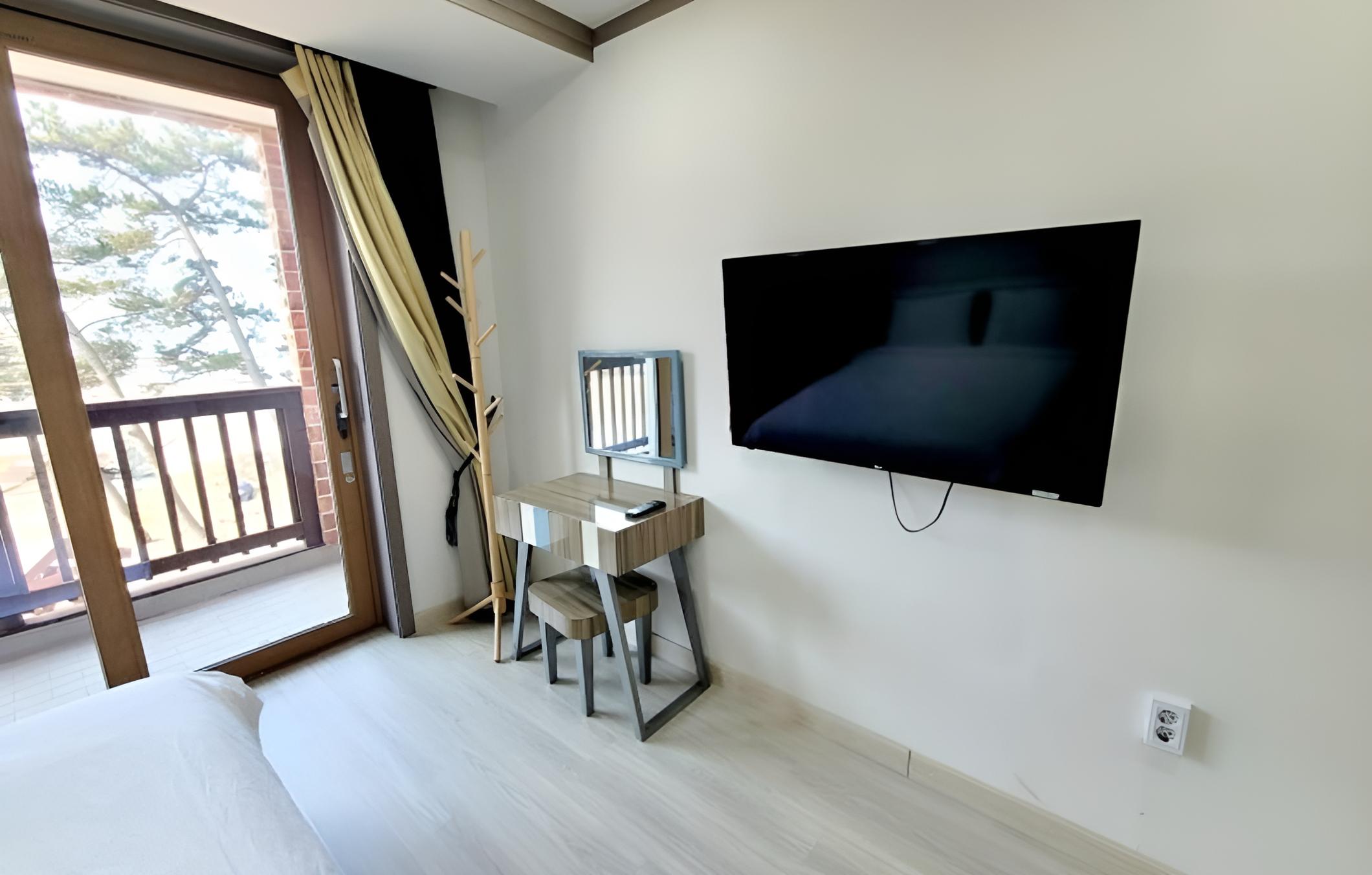 Taean Golden Wave Pension