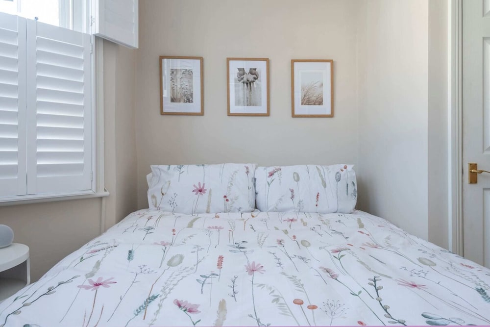 Stylish River Apartment - West Putney Embankment