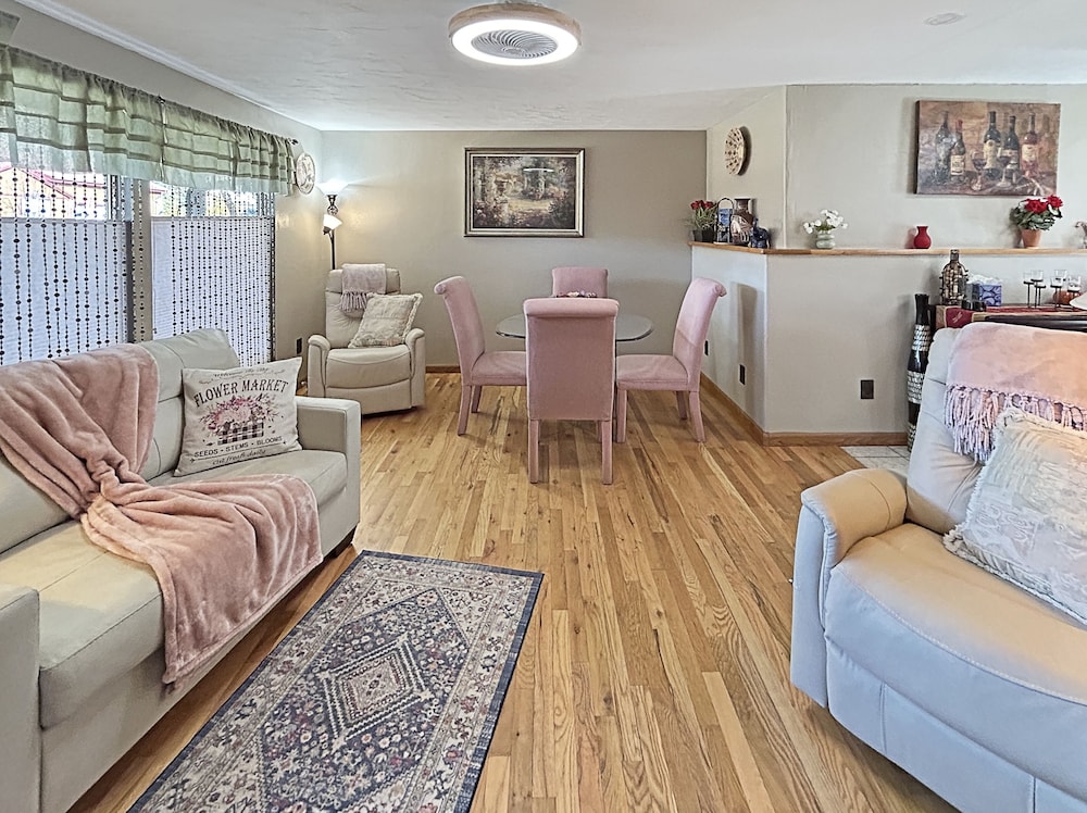 Roaring Fork Retreat 3 Bedroom Home