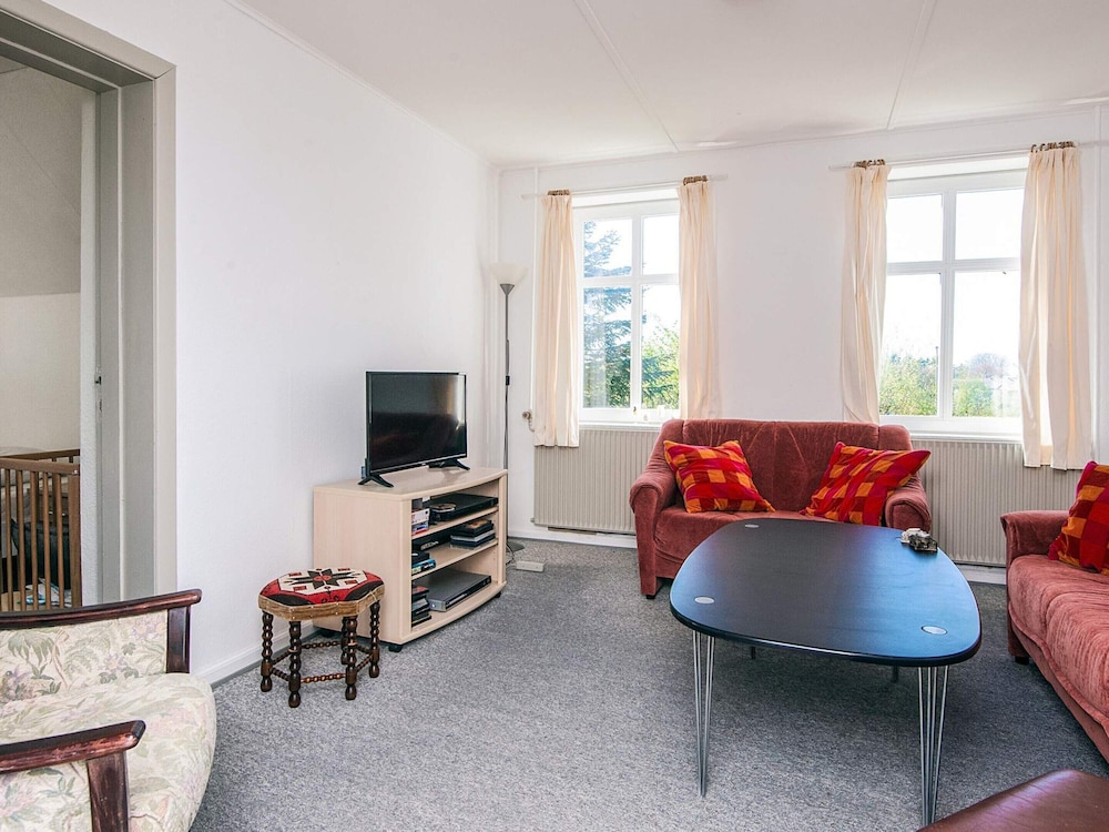 6 Person Holiday Home in Grenaa