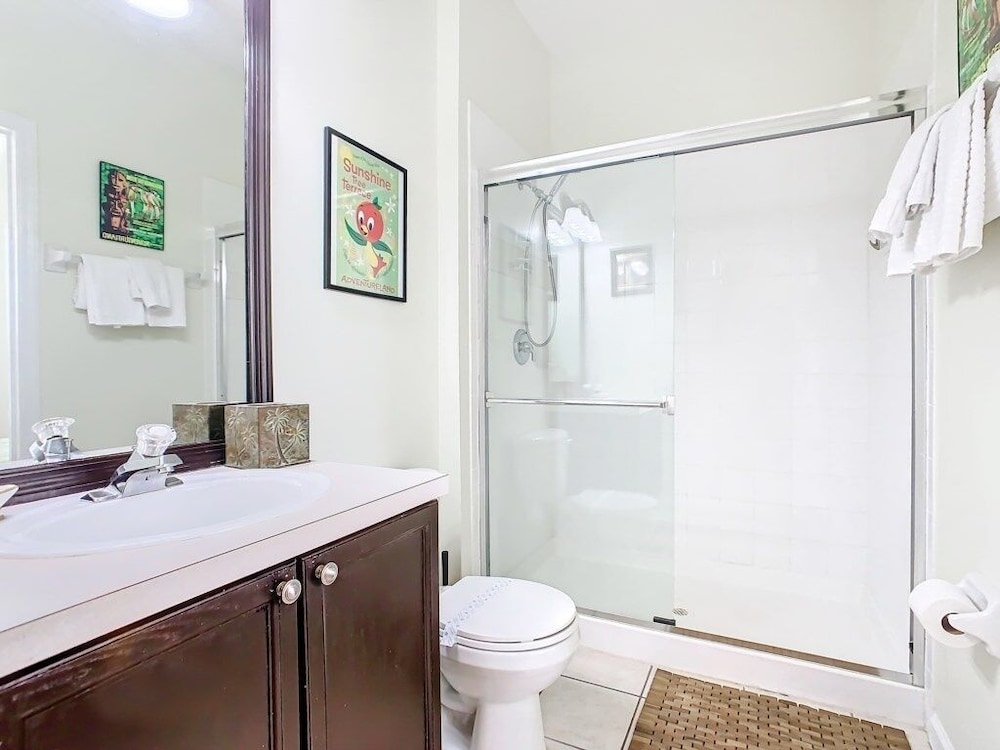 Themed 3-Bedroom Townhome w/Private Pool Near Disney - Windsor Palms 3 Townhouse