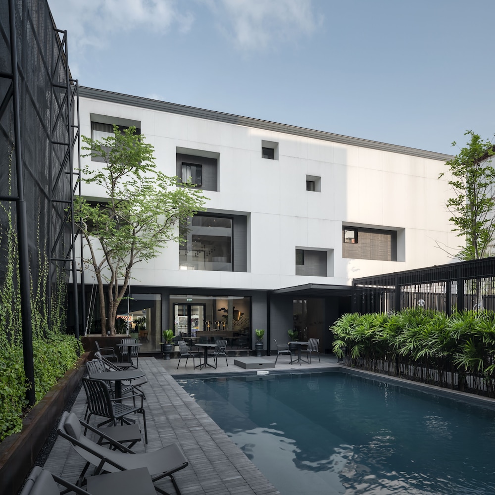 Lilit Bang Lumphu Hotel 3