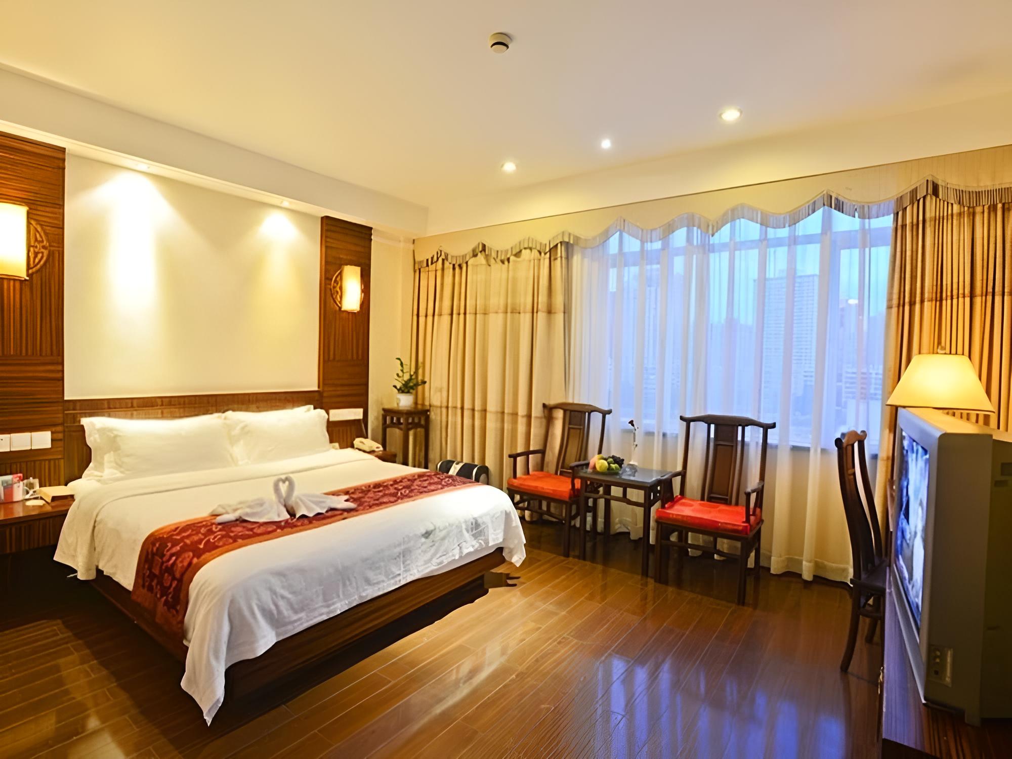 Golden Lotus Herton Seaview Hotel - Haikou