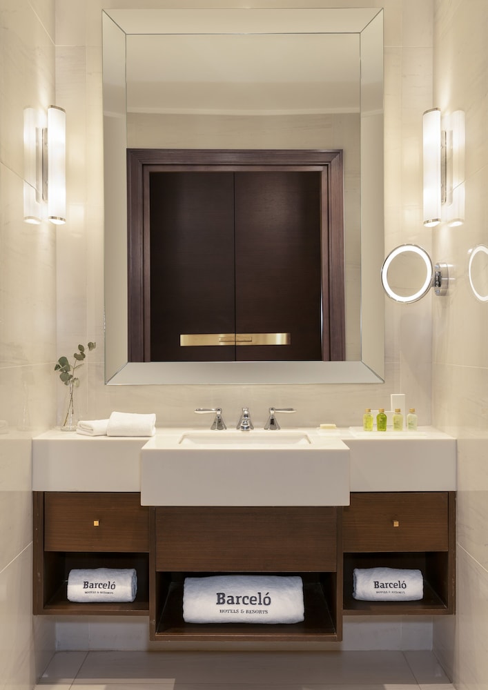 Barcelo İstanbul - Image 35