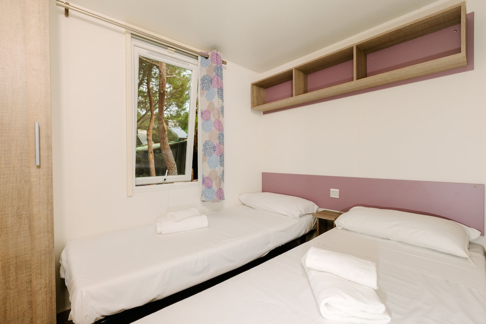 Torre del Porticciolo Camping Village Glamping view 5
