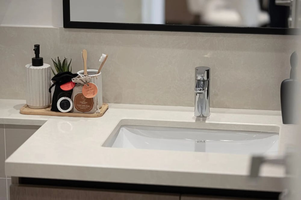 Burj Crown Lux Apartment by Dubai Mall