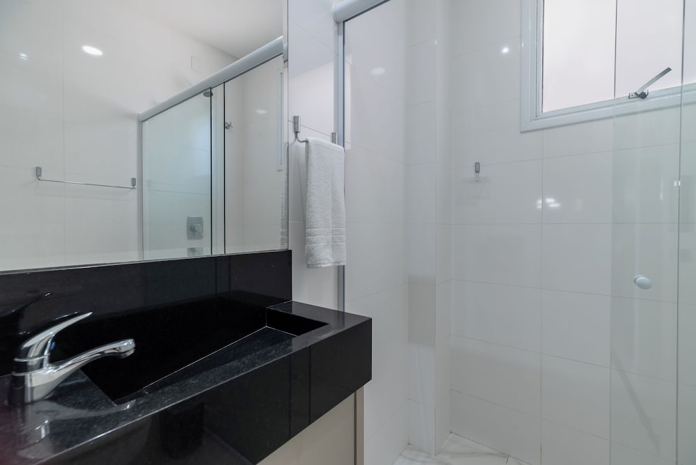 Modern 2B Apt 80m From Mariscal Iml0107