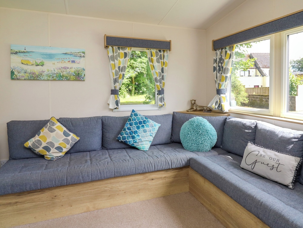 Caravan 6 at Blackmoor Farm