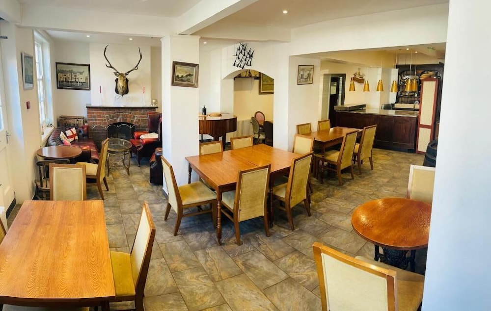 Ramsgate Vacations - White Stag Lodge - Property Image 11