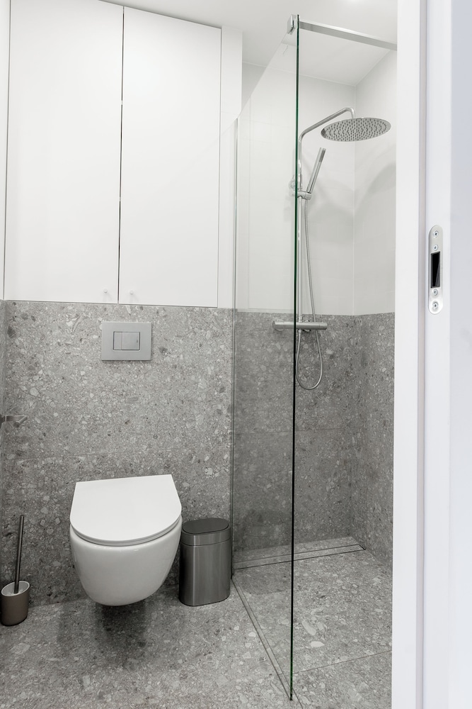 City Center Apartment 81 - ProperUNIT
