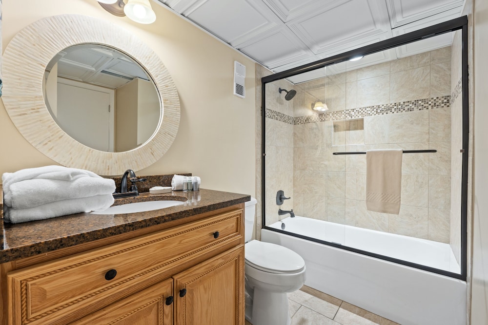 Edgewater Beach & Golf Resort by Panhandle Getaways