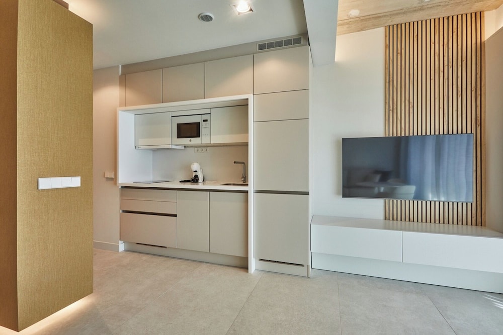 Silken Atlantis Suite – Holiday Homes