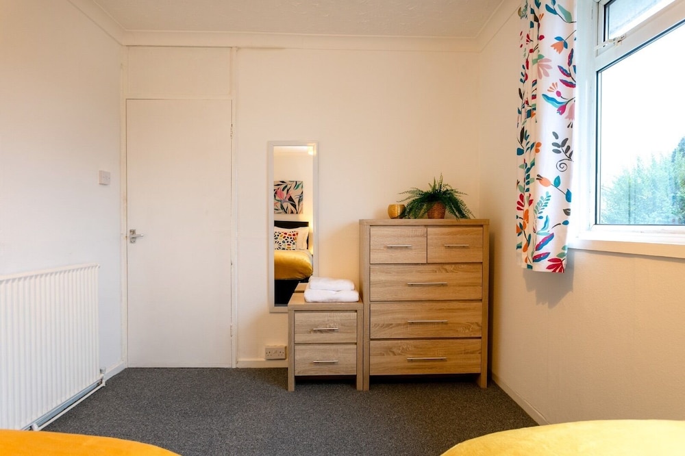 3br-5guests-parking-netflix-10mincentralnottingham