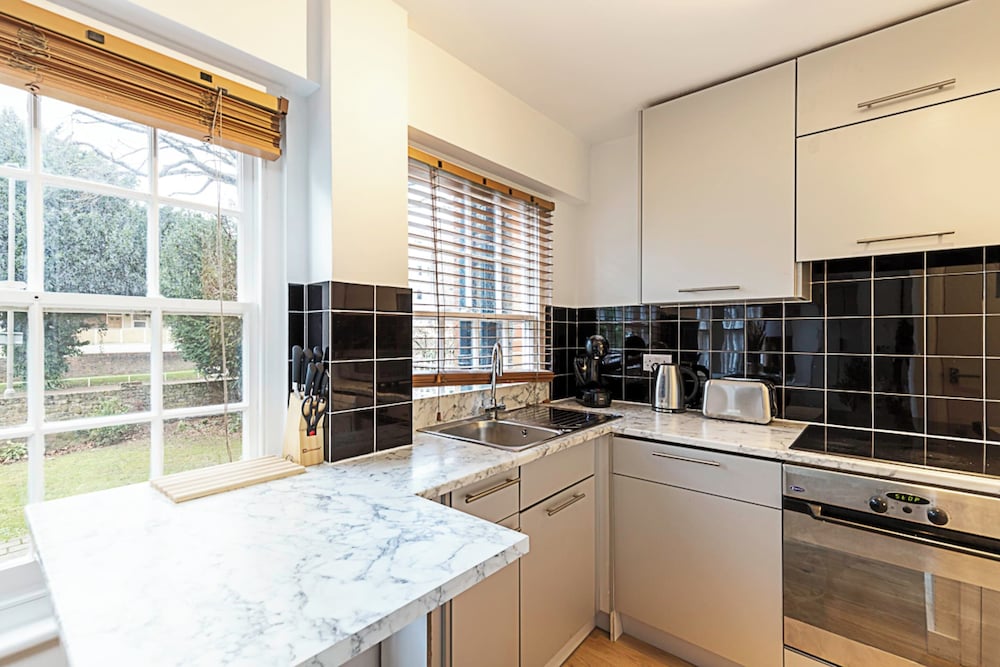 Putney Chic 1-bed Gem