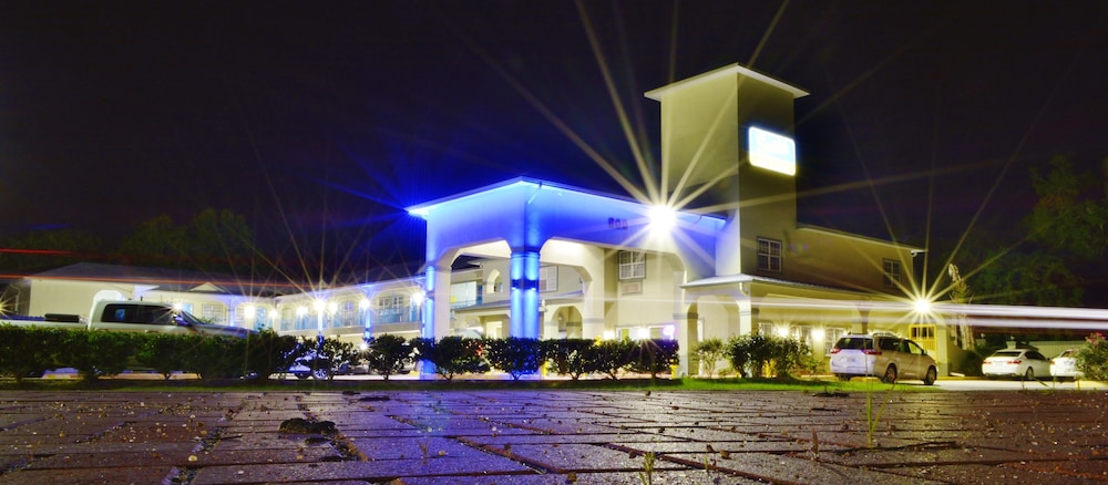 Scottish Inns and Suites Alvin