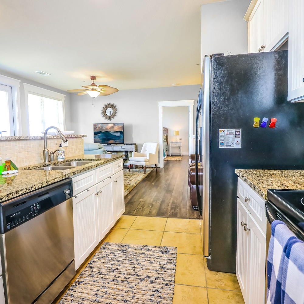 Resort Living on the Bay 2 bed 2 Bath Gorgeous Views Heated Infinity Pool Beach Access, Fotografia 40