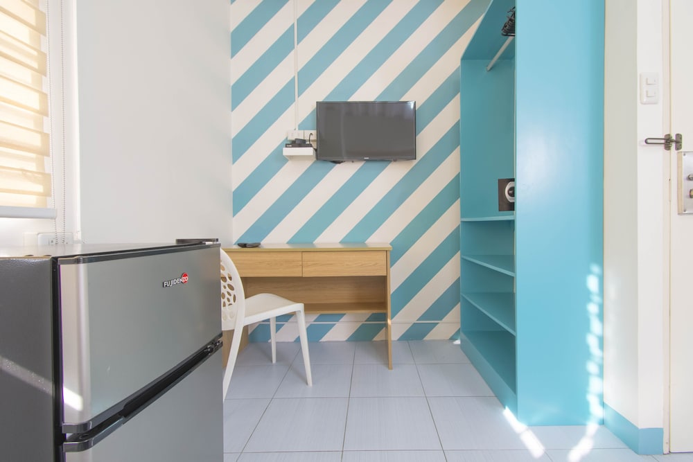 Alicia Tower Residences - Adult Only - Hostel