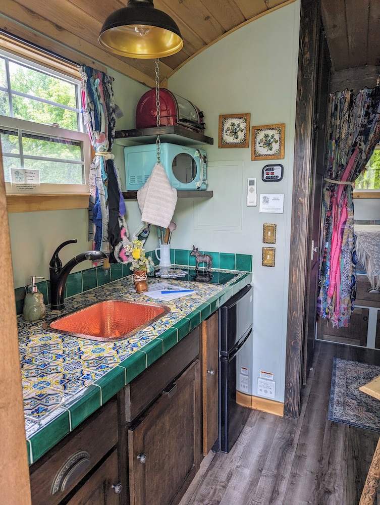 Salmon Gypsy Bed and Breakfast