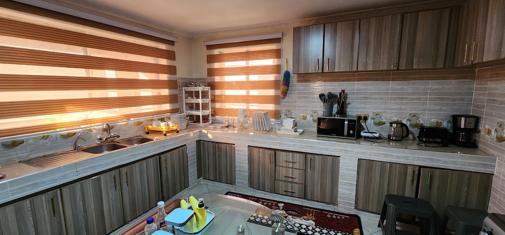Lux Suites Vacanza Homes Nakuru