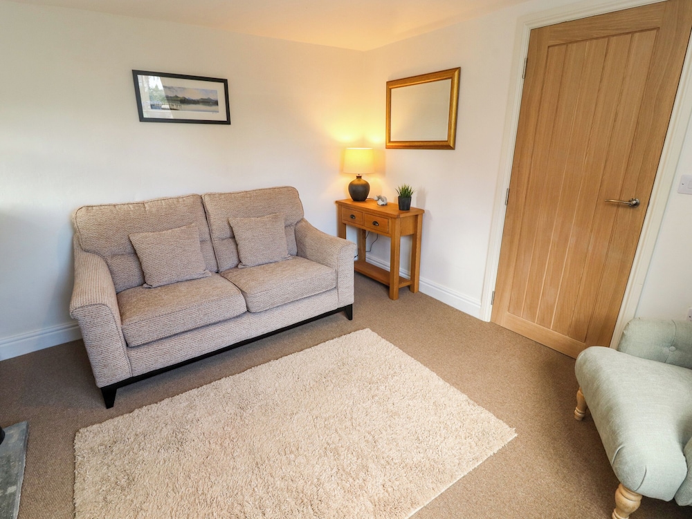 Holborn Cottage, Blencathra Street