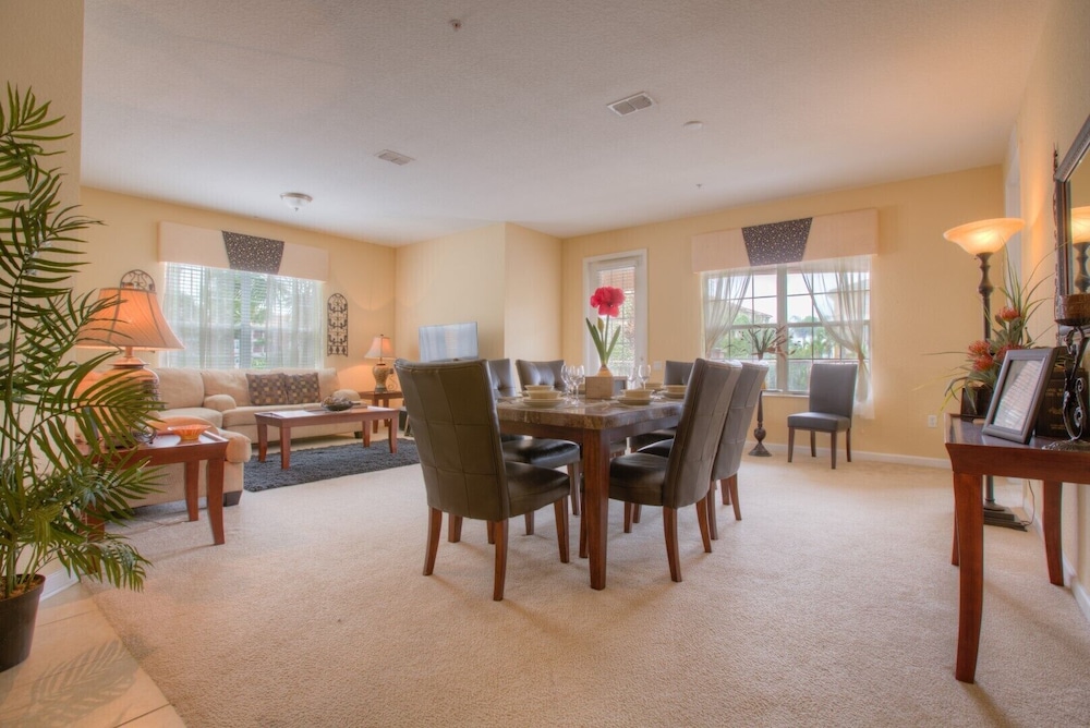 Condo W/private Balcony! Free Resort Access