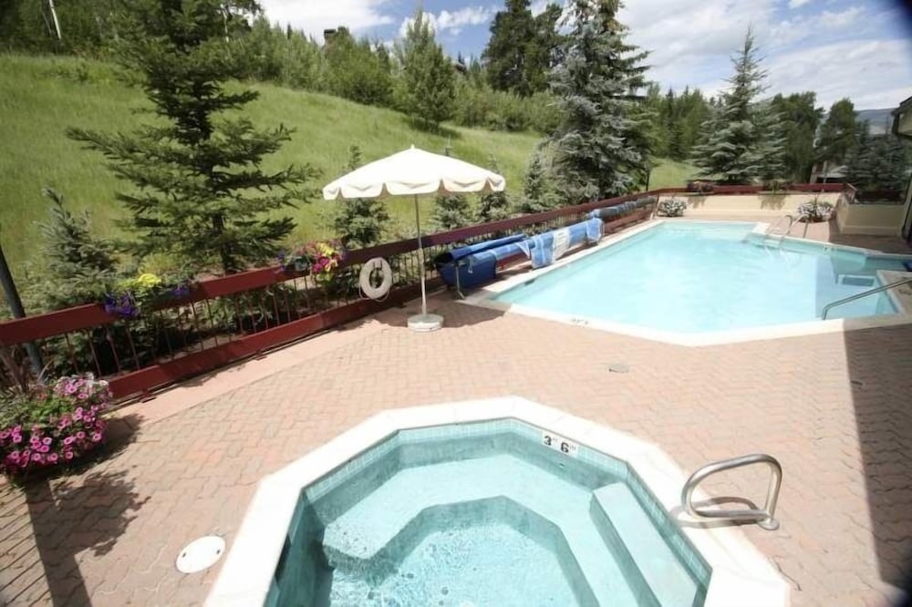 Beaver Creek Resort CO - Townsend Place & Strawberry Park Condos