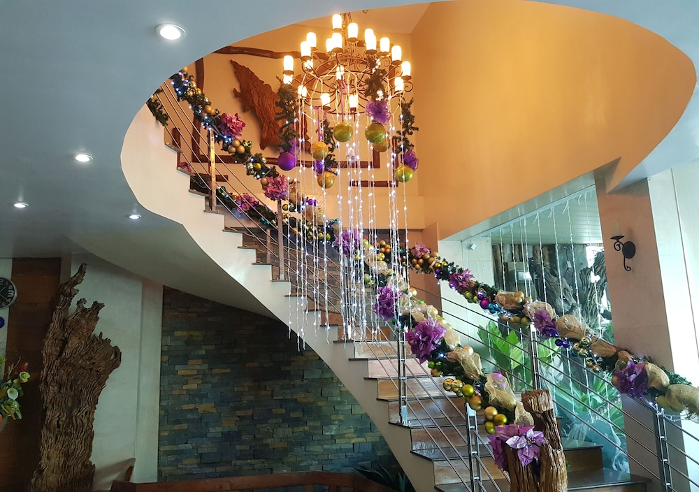 GAP Plaza Hotel