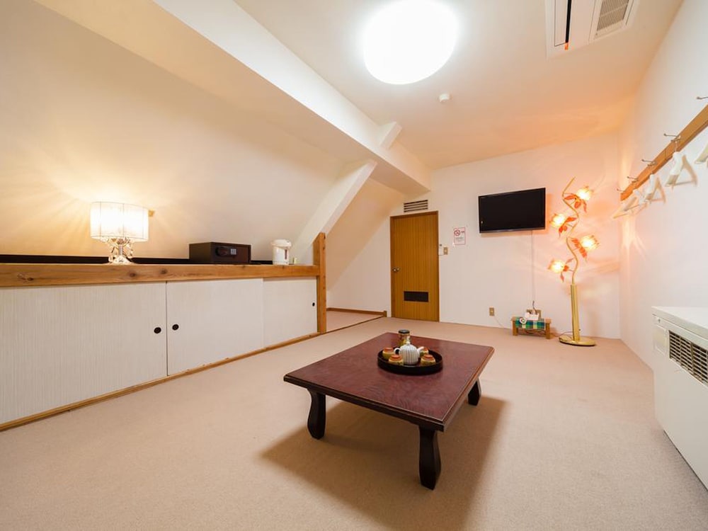 Petit Hotel P-Bow