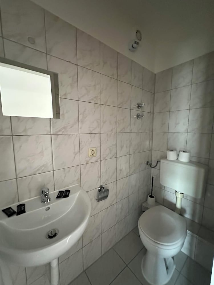 2-Rent Group Hostel Apartments HAN53