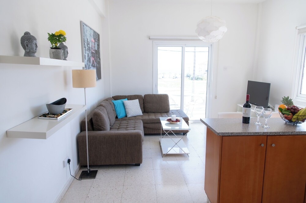 Themis Apartments