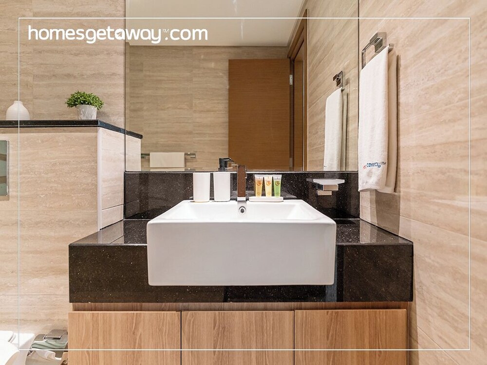 Upscale 1BR Luxury Apt in Missoni Urban Oasis