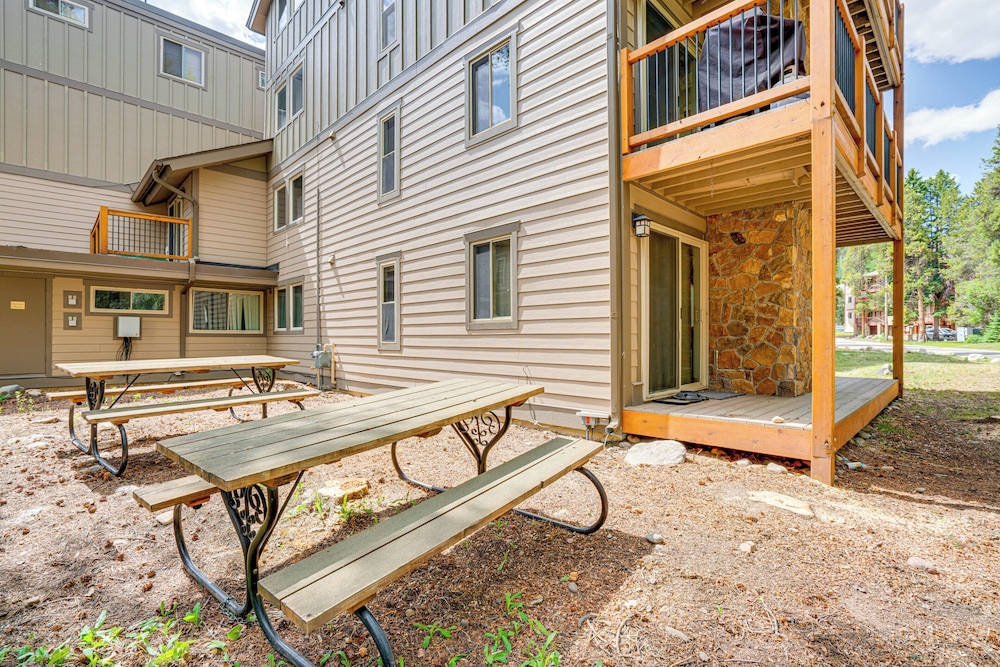 Walk to Slopes & Main St: Cozy Breckenridge Condo!