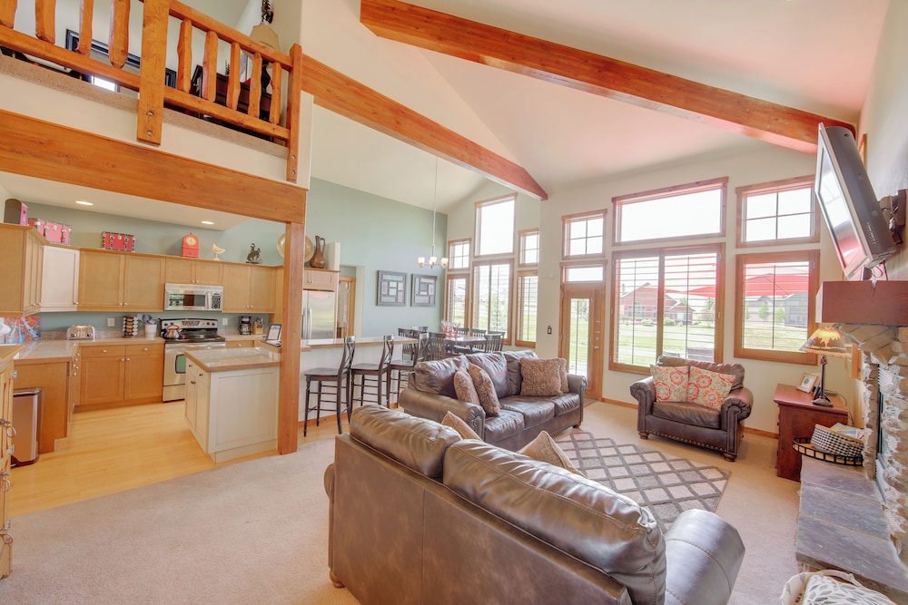 Grand Elk Golf Club On-site: Mtn-view Home w/ Deck