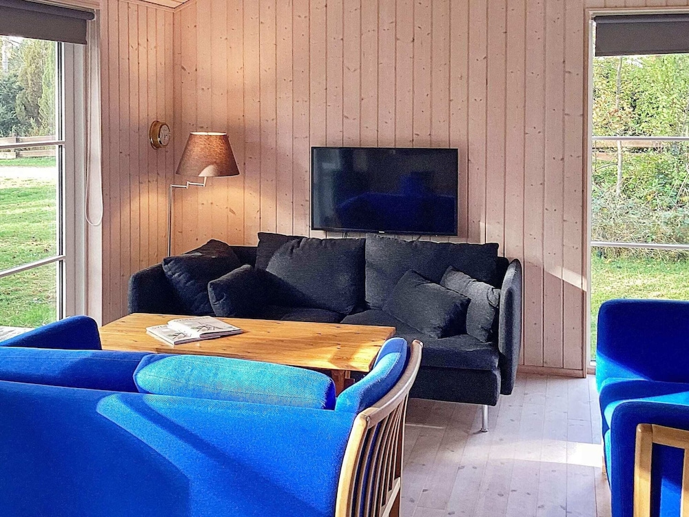 5 Person Holiday Home in Vaeggerlose