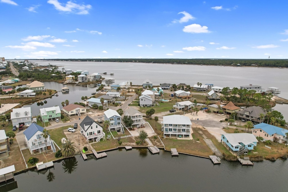214 Shoreland
