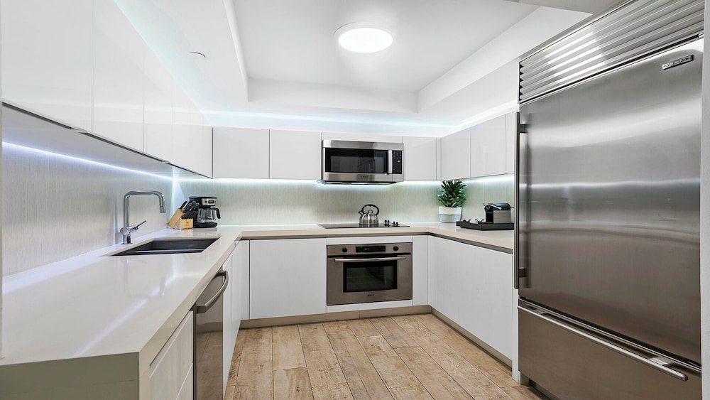 Luxury Vacation Rentals at 1 Hotel & Homes by LRMB