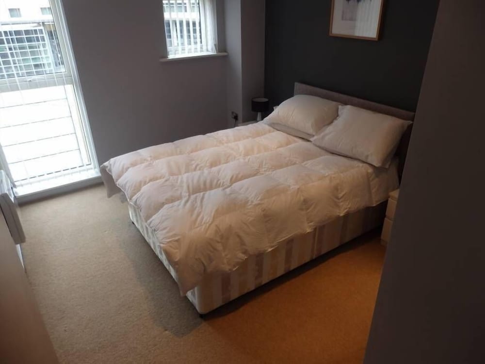 Gateshead Vacations - Beautiful Two Bedroom Apartment - Property Image 4