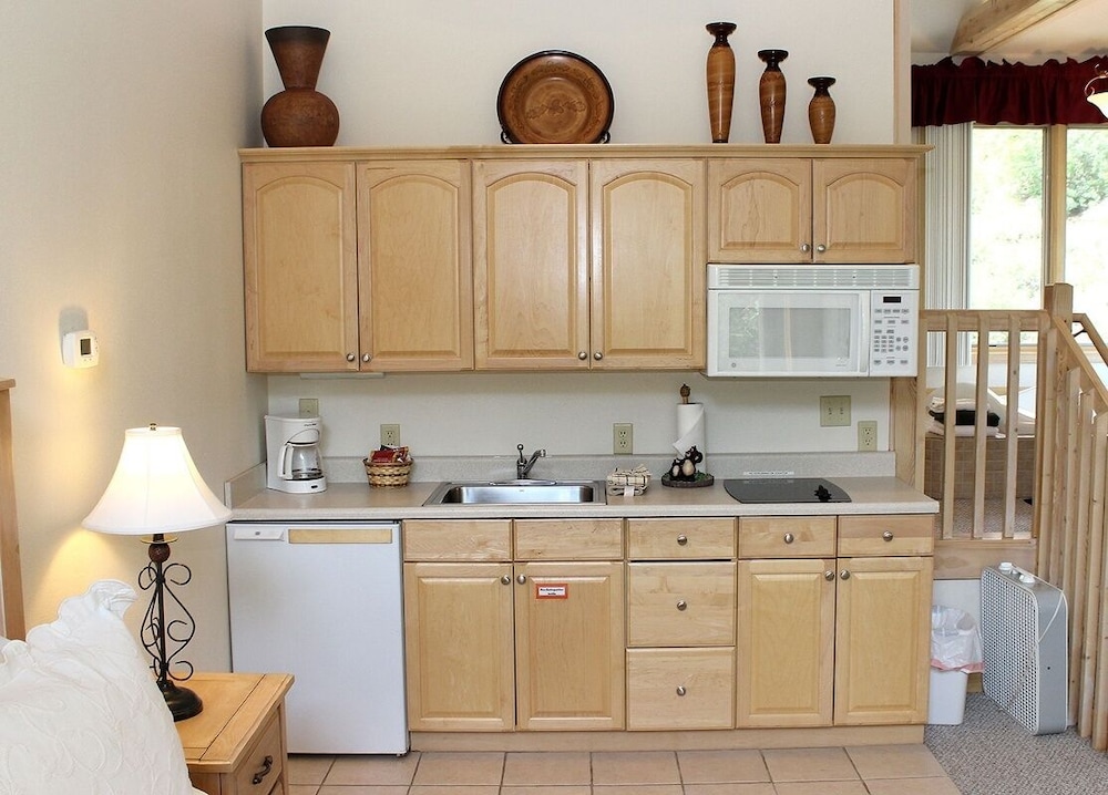 Sunnyside Knoll: 18 1 Bedroom Cabin view 4