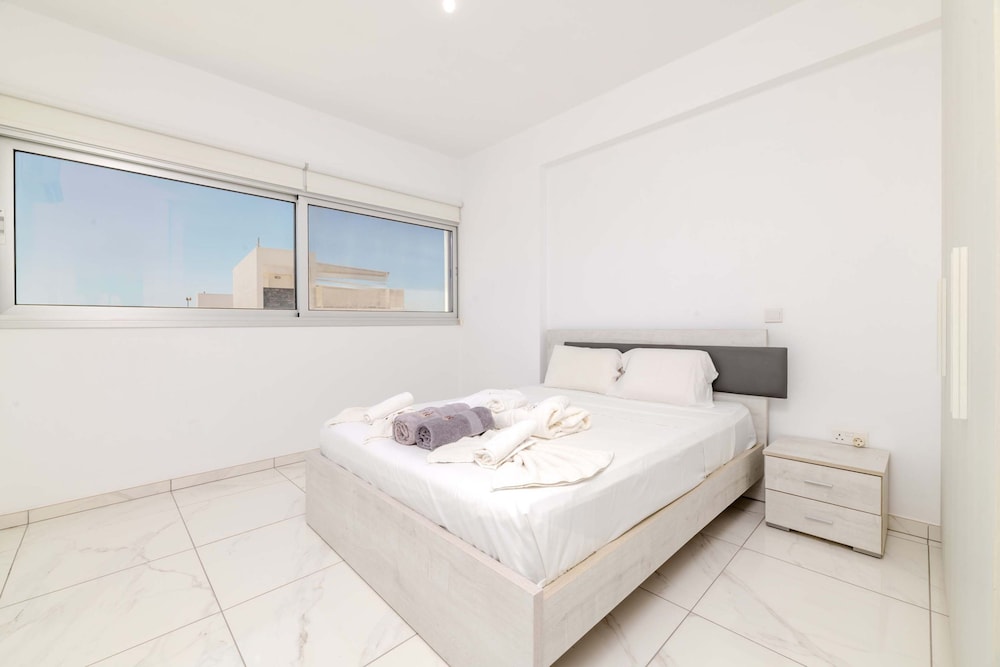 Elite Blu Heights Villa