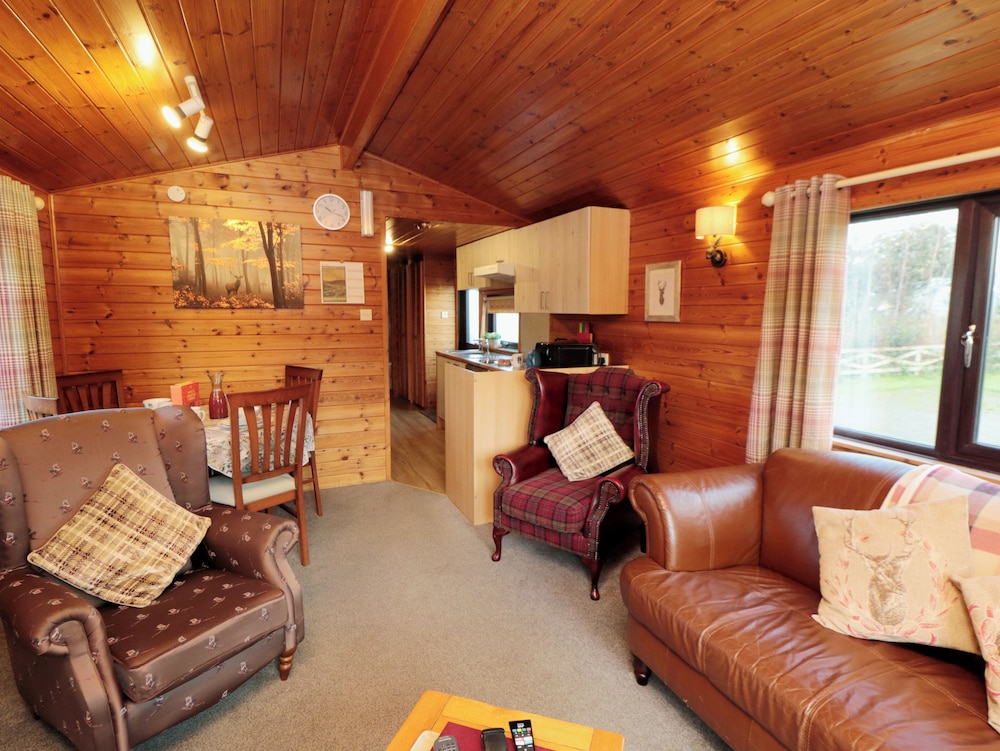 Holly Lodge