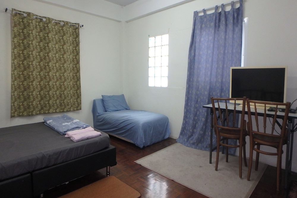 Rama 3 Sunrise Hostel