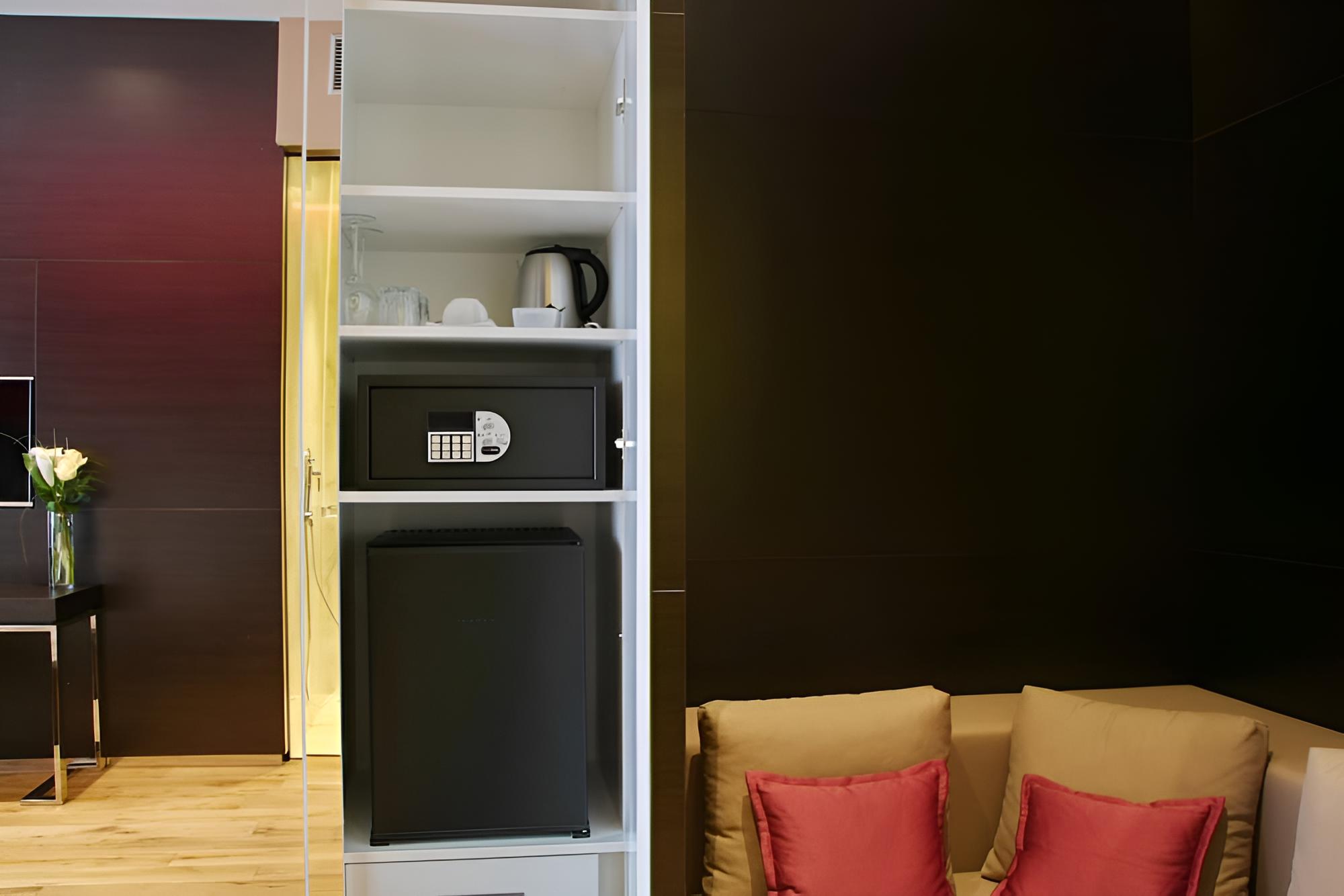 Maccani Luxury Suites