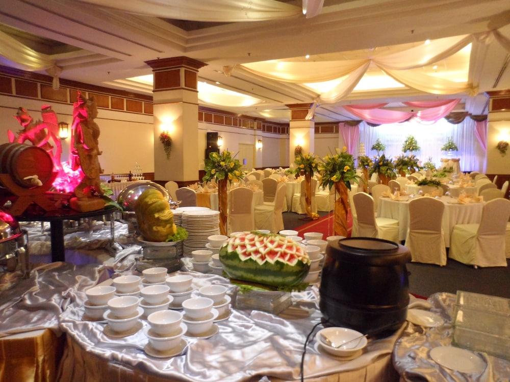 Meeting & Event Spaces