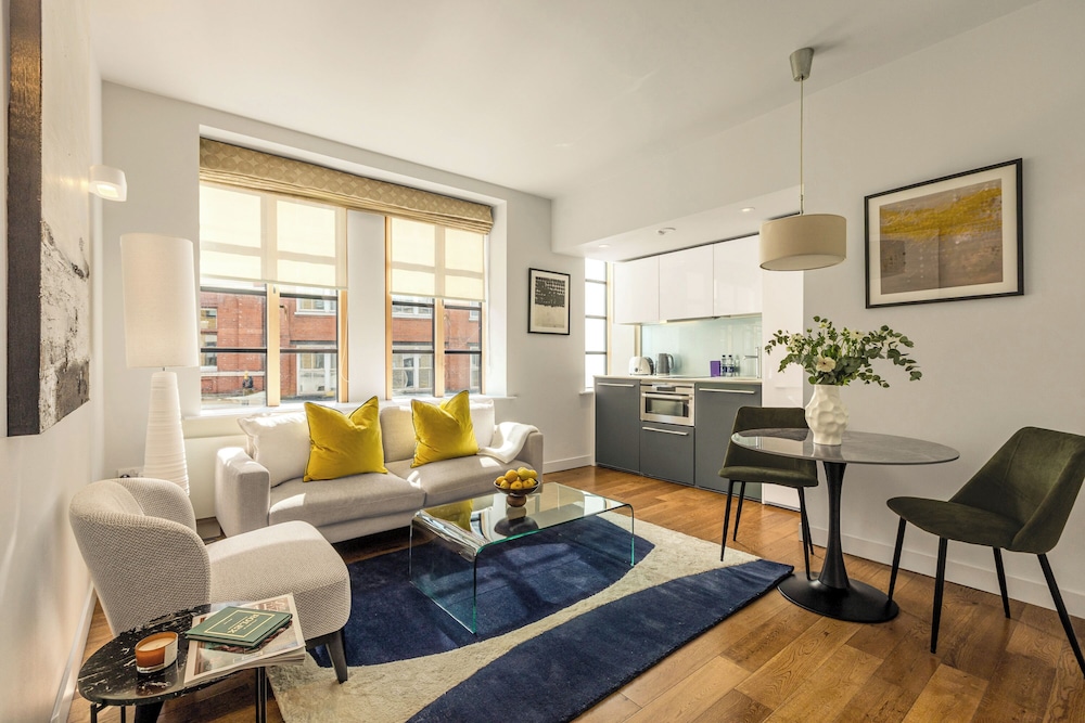 Your Apartment - Liverpool Street