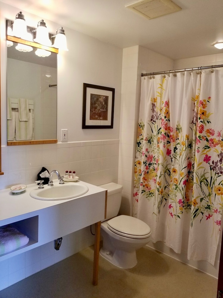 Greenville Inn at Moosehead Lake