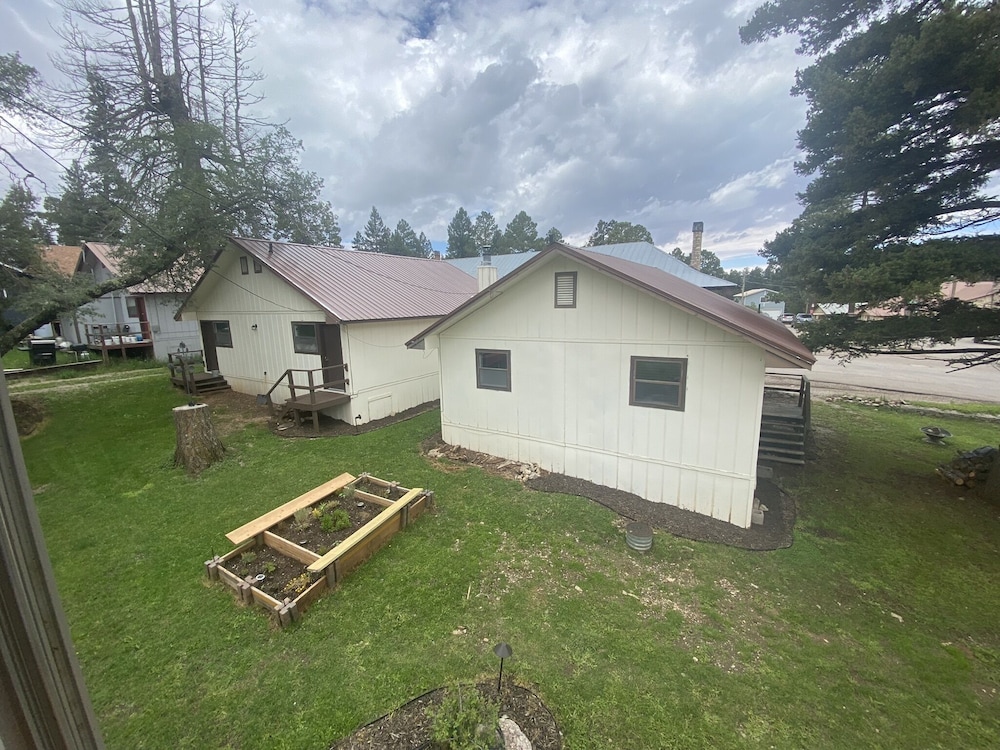 Summit Inn