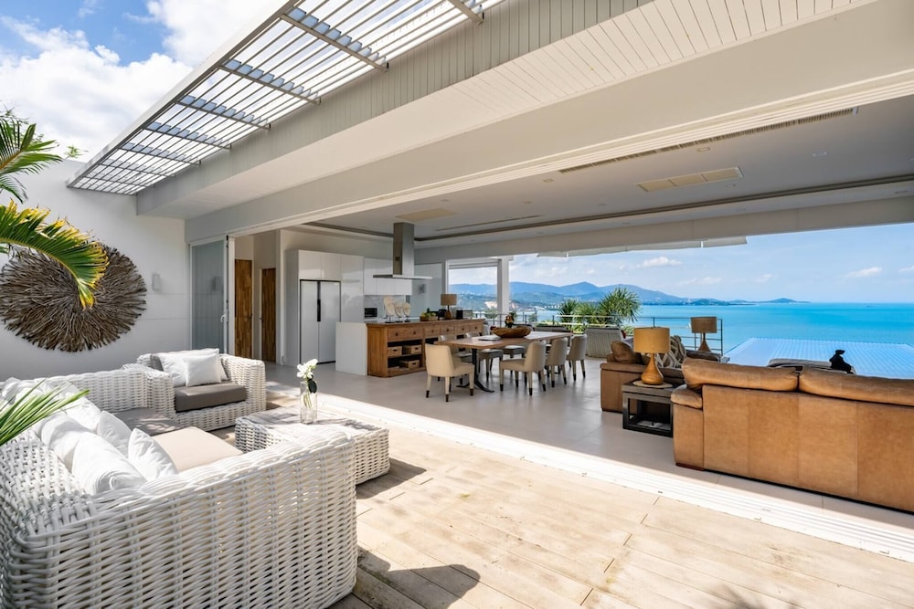 Luxury Sea View Pool Villa L at Unique Residences
